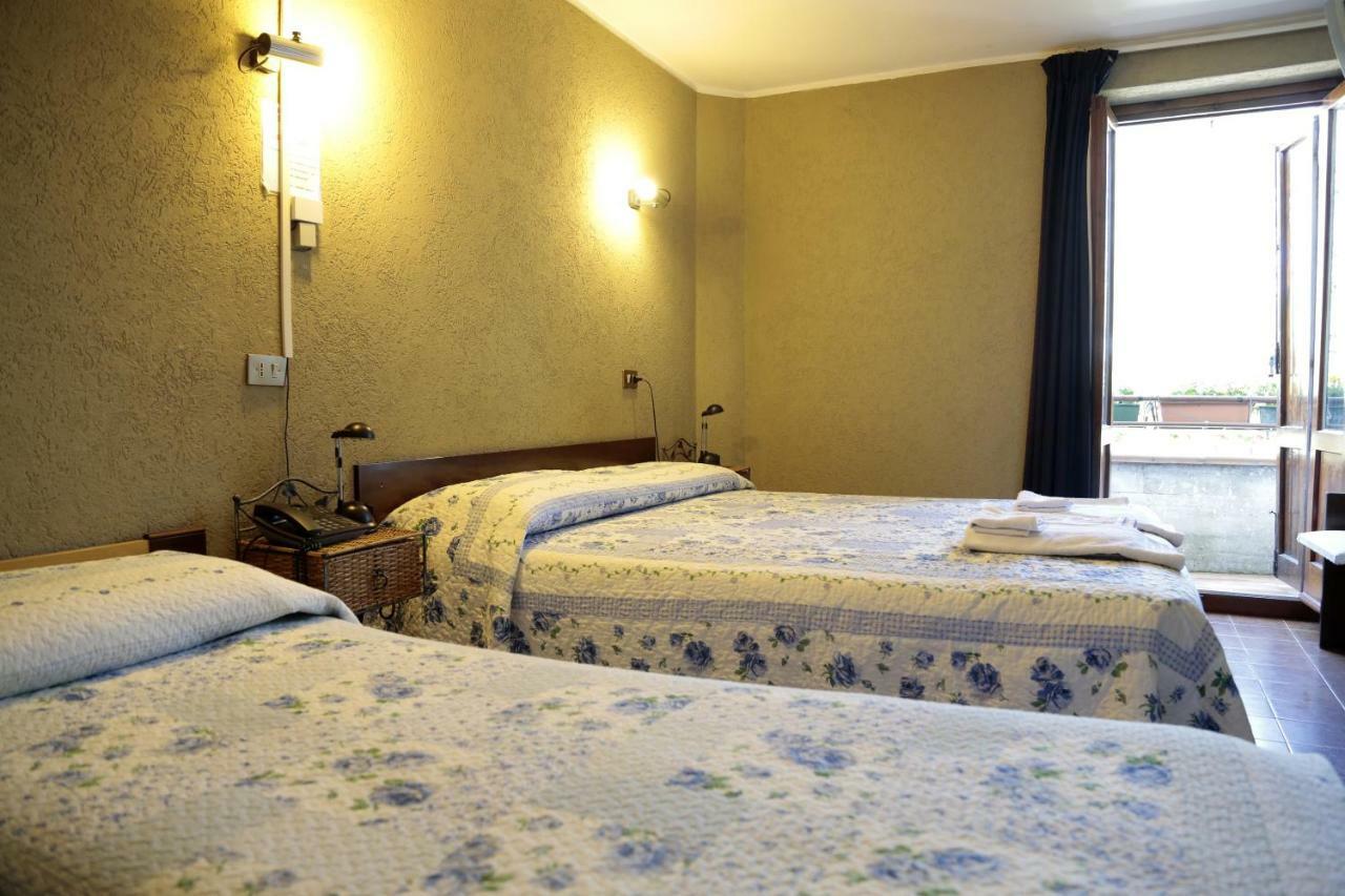 Hotel Rondanino 란조 딘텔비 외부 사진
